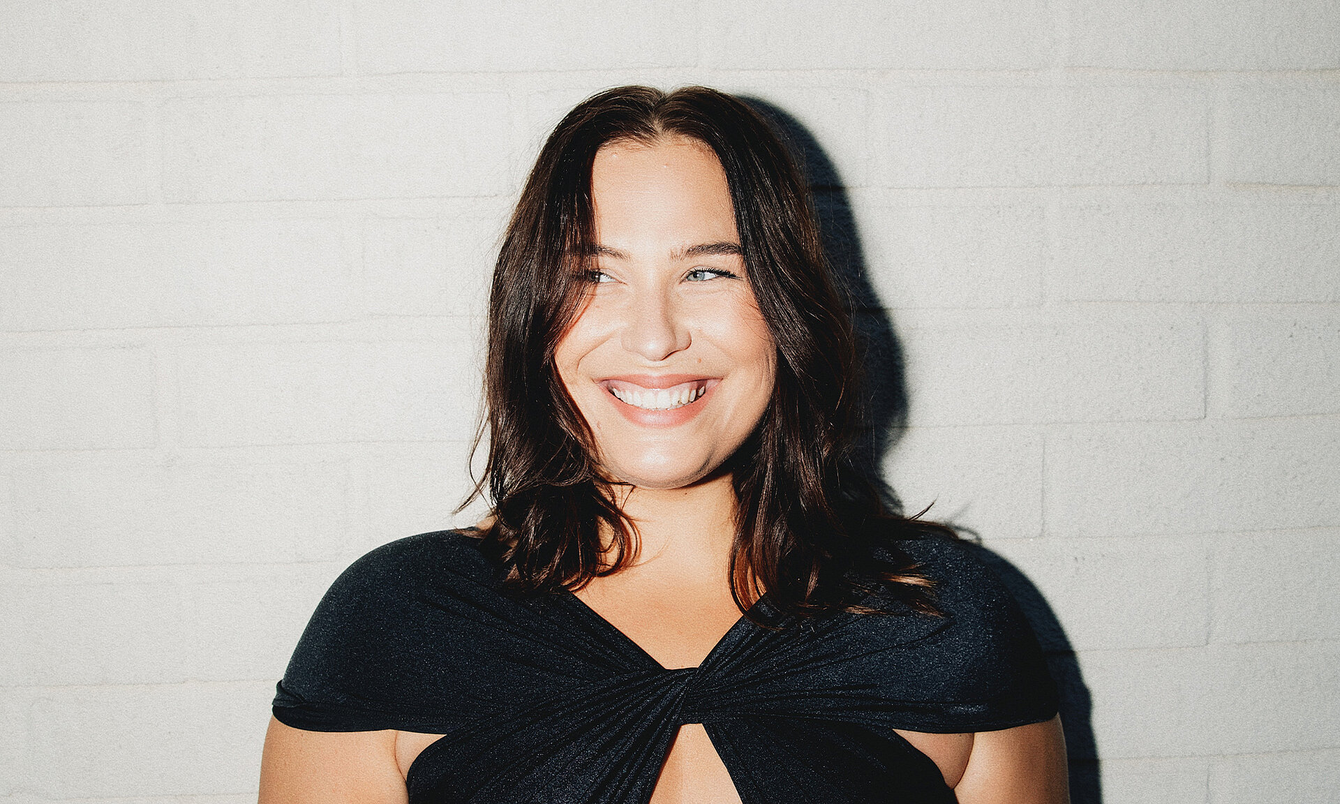 MOLLY HAMMAR